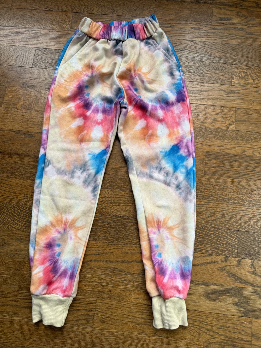 Lola and the boys tie dye joggers, size 8